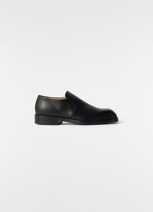 FORMAL SLIP ON IN SHINY VEGETABLE LEATHER
