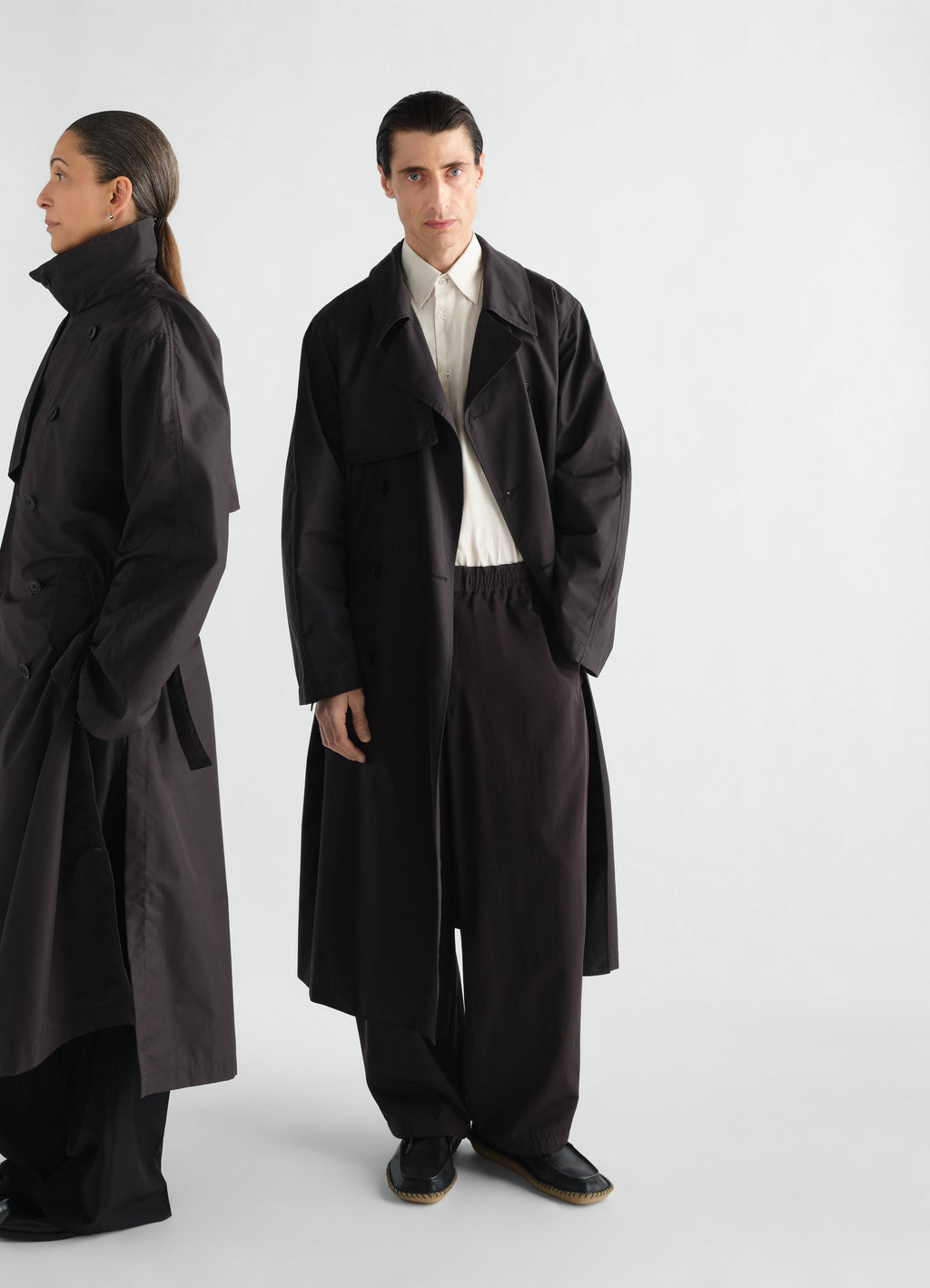 LIGHT TRENCH COAT IN WATER REPELLENT COTTON GABARDINE