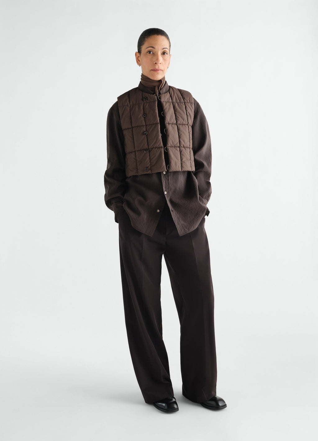 LARGE PLEATED PANTS IN WOOL GABARDINE