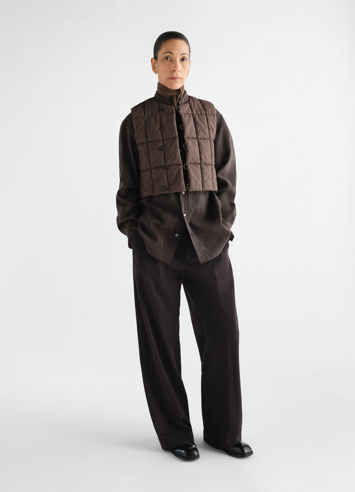 LARGE PLEATED PANTS IN WOOL GABARDINE