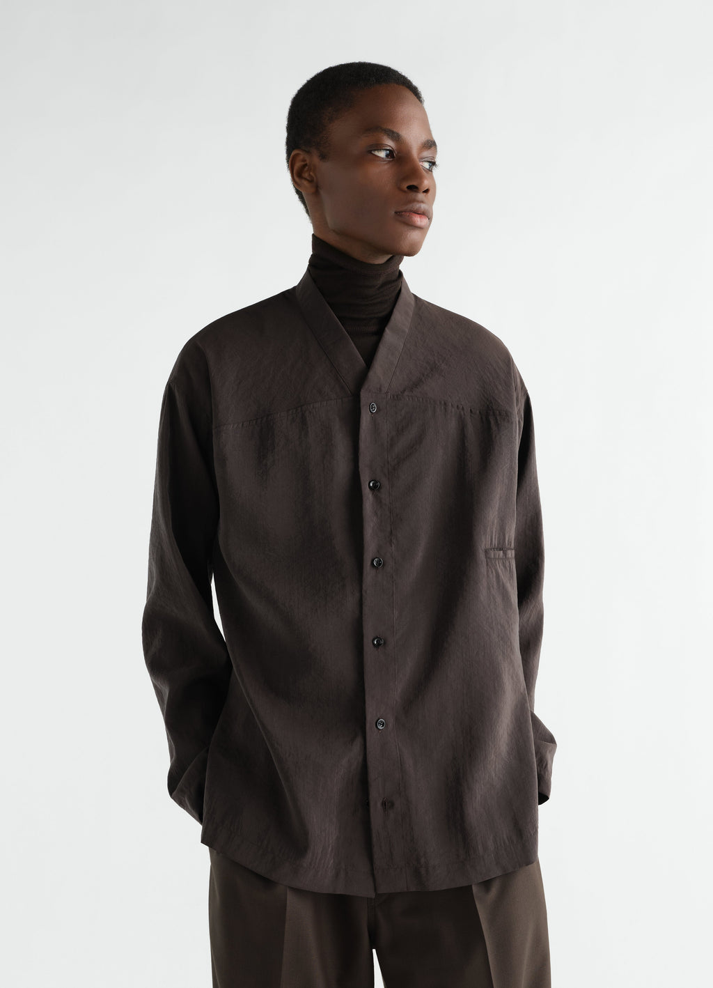 V-NECK SHIRT IN DRY SILK