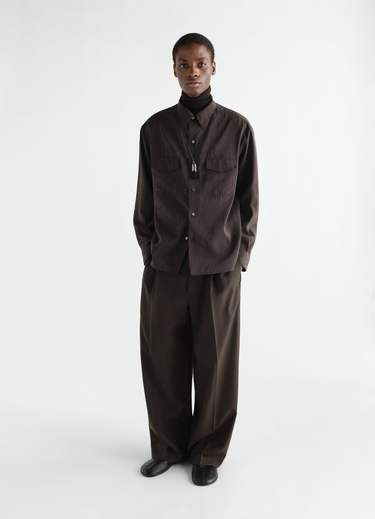 CONVERTIBLE COLLAR SHIRT IN DRY SILK