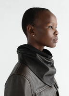 LARGE LEATHER TRIANGLE SCARF IN SOFT NAPPA LAMB